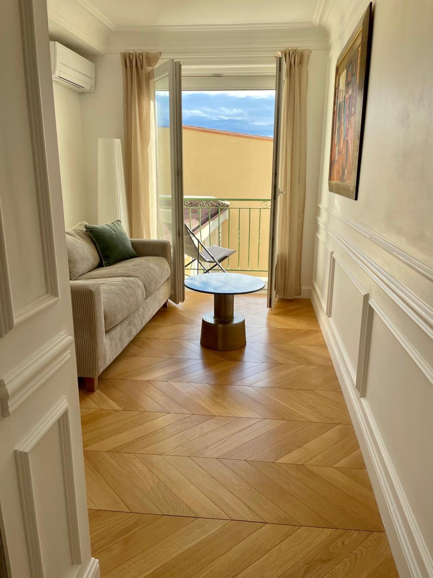 Apartamento Apparemment Niche Dans Les Arbres Narbona Exterior foto